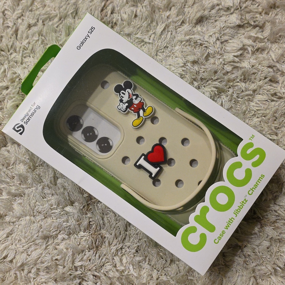Galaxy S25 Crocs Case Beige